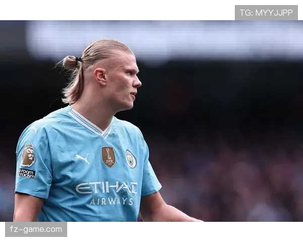 哈兰德荣膺2023年度世界最佳球员，状态火热引全球瞩目